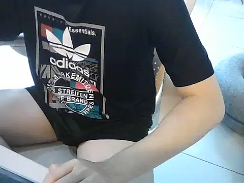 Snapshot of YourBoYyyyyyyy chatting on December 2025 06:28:01 AM YourBoYyyyyyyy online show from December 2025 06:28:01 AM