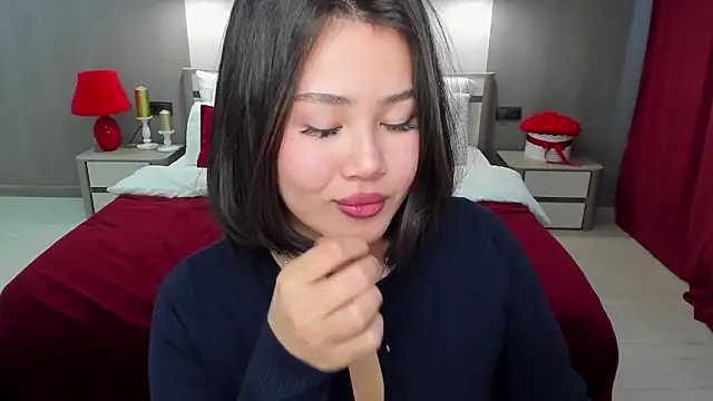 Snapshot of Brunette_Charm chatting on January 2026 11:36:01 AM Brunette Charm online show from January 2026 11:36:01 AM