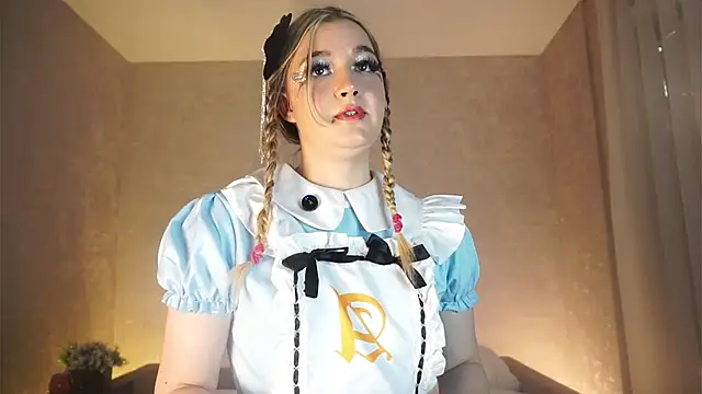 AlessandraPatel online show from December 2025 06:18:01 AM