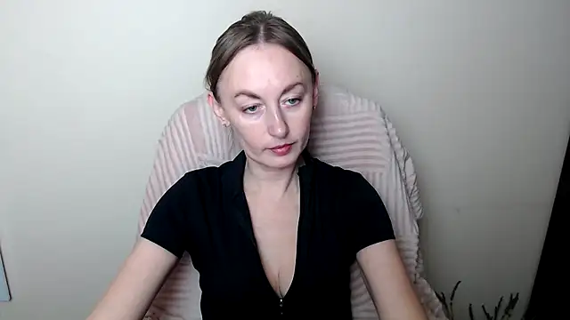 LiaSeass  online show from February 2026 10:11:02 AM