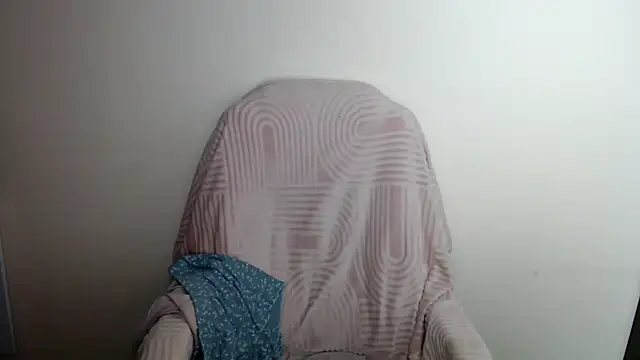LiaSeass  online show from May 2026 12:32:02 PM
