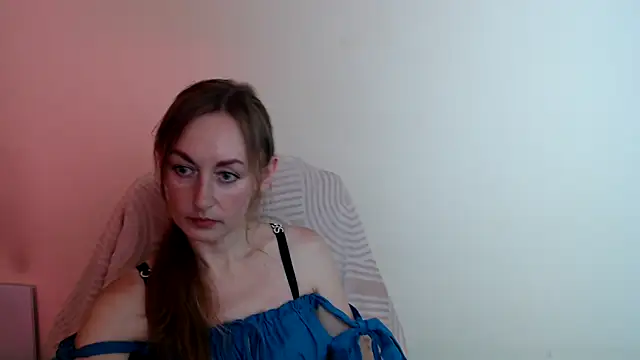 LiaSeass  online show from June 2026 12:33:02 PM