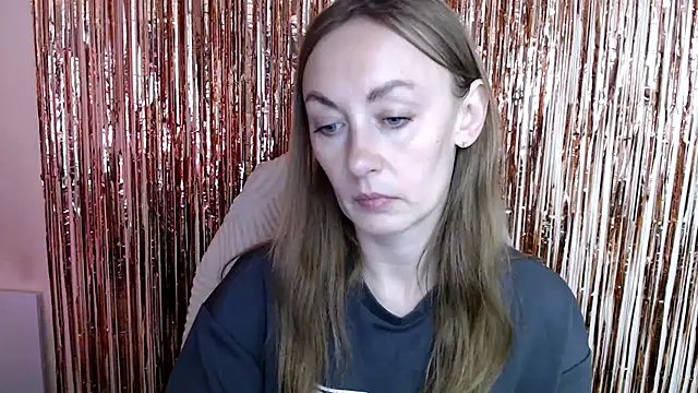 LiaSeass  online show from July 2026 12:19:02 PM