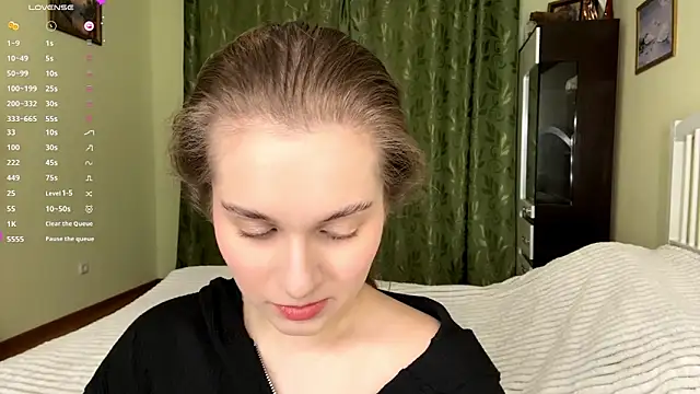 Snapshot of MiaBlanko chatting on December 2025 07:25:02 AM MiaBlanko online show from December 2025 07:25:02 AM