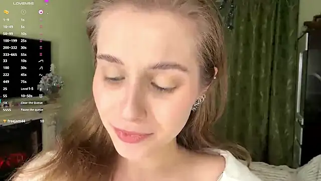 Snapshot of MiaBlanko chatting on December 2025 07:15:02 AM MiaBlanko online show from December 2025 07:15:02 AM