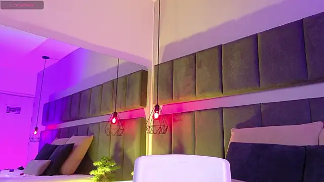 luna blannco online show from February 2026 12:56:02 PM