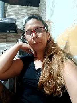 Snapshot of cari75 chatting on January 2026 06:44:02 PM cari75 online show from January 2026 06:44:02 PM