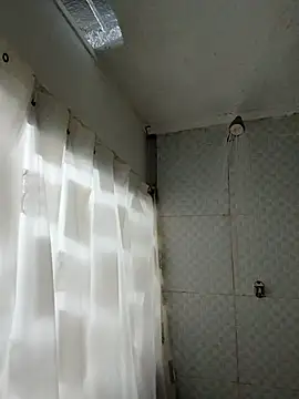 Snapshot of cari75 chatting on February 2026 01:48:02 AM cari75 online show from February 2026 01:48:02 AM