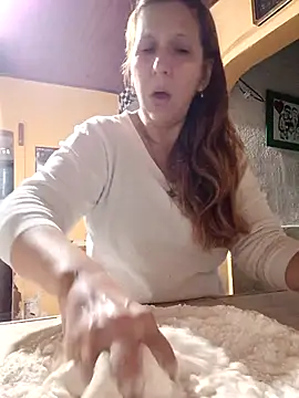 cari75 online show from May 2026 05:32:02 PM