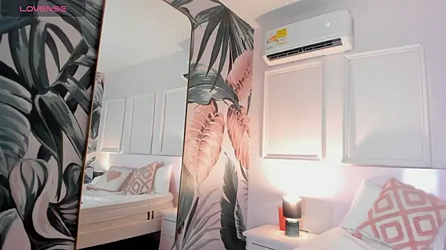 EVANGELIINE 21 online show from February 2026 06:55:02 PM