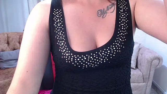 amanda rousee online show from May 2026 03:34:01 AM