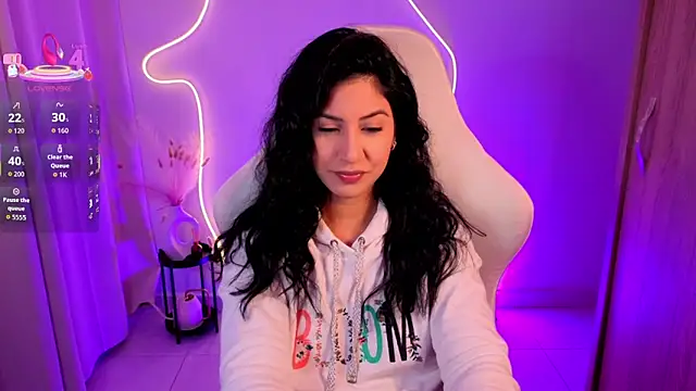 chloebum  online show from March 2026 11:10:01 AM