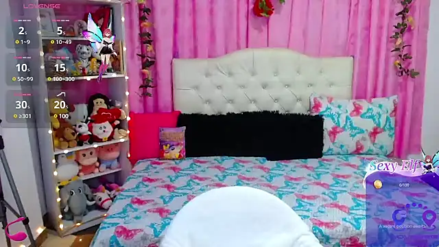 Snapshot of golden_girl01 chatting on January 2025 09:47:02 PM golden girl01 online show from January 2025 09:47:02 PM