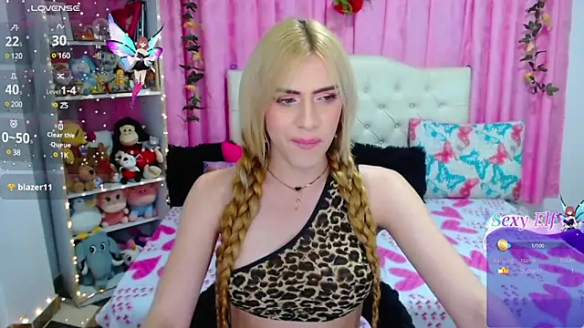 Snapshot of golden_girl01 chatting on February 2025 10:26:02 PM golden girl01 online show from February 2025 10:26:02 PM