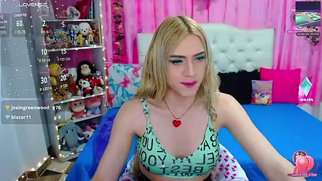 Snapshot of golden_girl01 chatting on March 2025 09:16:02 PM golden girl01 online show from March 2025 09:16:02 PM