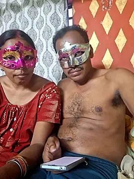 Snapshot of Mr-Mrs-couple chatting on April 2026 11:44:02 AM Mr-Mrs-couple online show from April 2026 11:44:02 AM