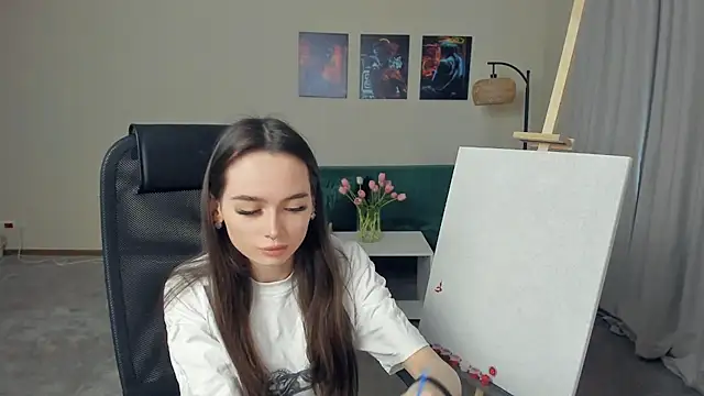 Snapshot of YvonneRobes chatting on December 2025 12:10:02 PM YvonneRobes online show from December 2025 12:10:02 PM