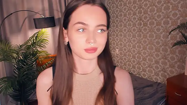 Snapshot of YvonneRobes chatting on June 2026 06:59:01 AM YvonneRobes online show from June 2026 06:59:01 AM