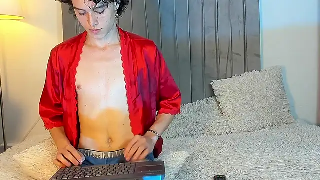 Snapshot of Im_Perseo chatting on December 2025 08:14:01 PM Im Perseo online show from December 2025 08:14:01 PM