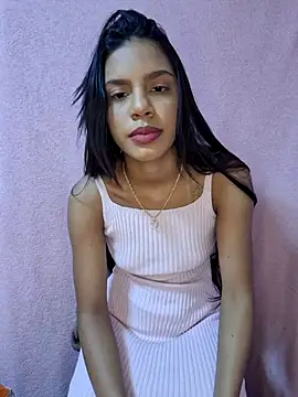 Snapshot of meenina_veneno chatting on December 2025 04:00:01 PM meenina veneno online show from December 2025 04:00:01 PM