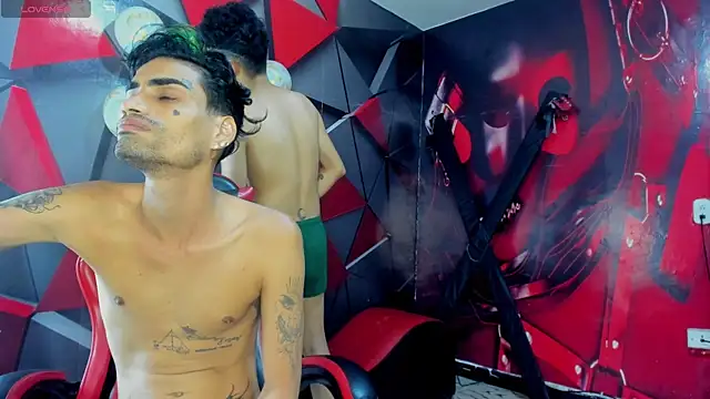 Snapshot of Hot_Boys_Without_Limits chatting on December 2025 04:18:02 AM Hot Boys Without Limits online show from December 2025 04:18:02 AM