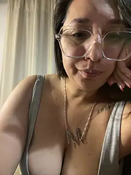 Soy maiaa4 online show from February 2026 03:00:02 AM