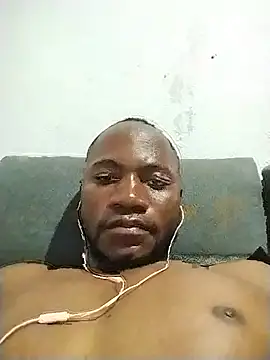 Snapshot of Loyaslino chatting on July 2026 03:04:02 PM Loyaslino online show from July 2026 03:04:02 PM