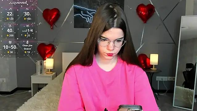 miss  evelyne online show from February 2026 01:00:02 AM