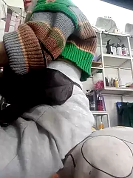 Snapshot of SARA6926969 chatting on February 2026 06:28:02 AM SARA6926969 online show from February 2026 06:28:02 AM