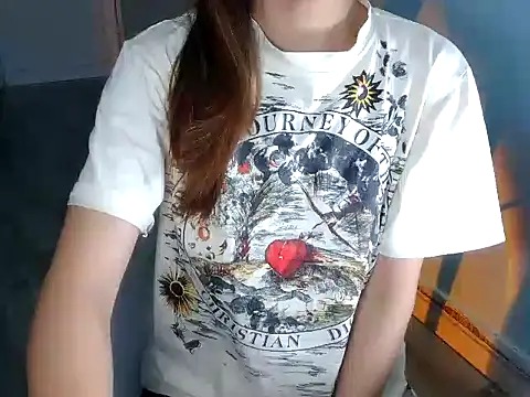 Chichi 86 online show from May 2026 03:38:01 PM