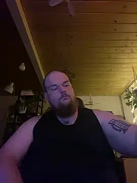 Snapshot of YoursxTruly chatting on December 2025 10:16:01 PM YoursxTruly online show from December 2025 10:16:01 PM