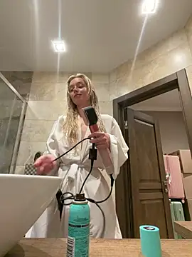 SunnyShiney online show from May 2026 05:54:02 PM