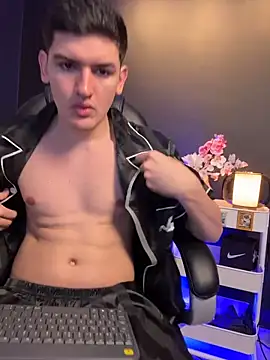 Valentino ceratti online show from February 2026 03:46:02 AM