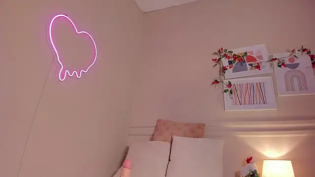 Snapshot of _emily__st chatting on December 2025 01:16:02 PM emily st online show from December 2025 01:16:02 PM