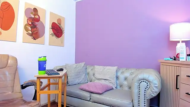 dahianeconnor online show from March 2026 11:38:02 AM