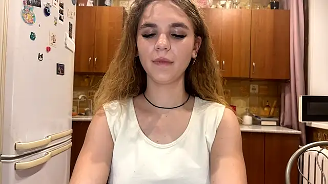 Snapshot of DiedraGlackin chatting on December 2025 05:19:02 PM DiedraGlackin online show from December 2025 05:19:02 PM