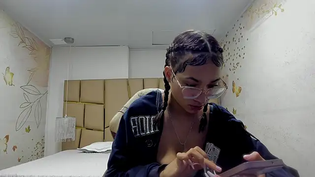 Jadde Greyy  online show from January 2026 02:50:02 AM