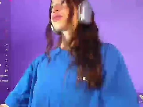 Snapshot of alina_lee chatting on January 2026 01:44:01 AM alina lee online show from January 2026 01:44:01 AM