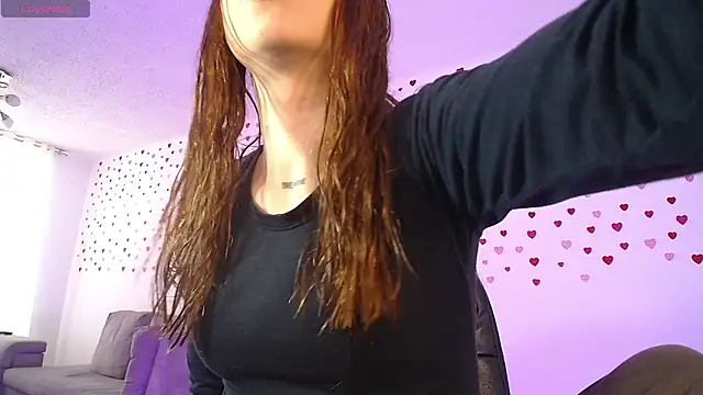 Snapshot of alina_lee chatting on February 2026 08:07:02 PM alina lee online show from February 2026 08:07:02 PM