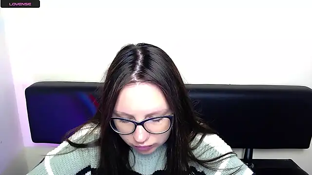 LiliaErmi online show from June 2026 06:59:01 AM