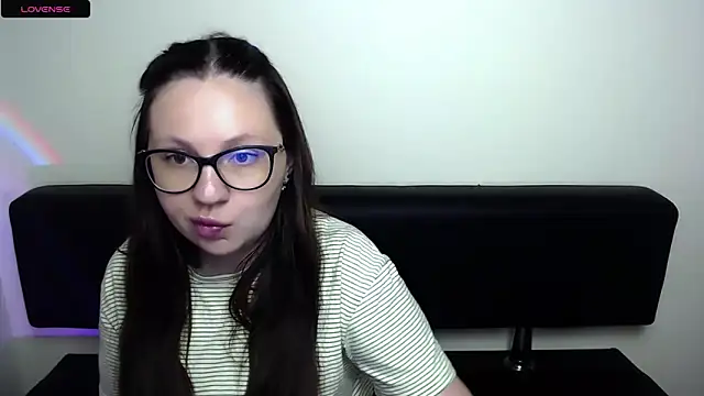 LiliaErmi online show from June 2026 06:42:02 AM