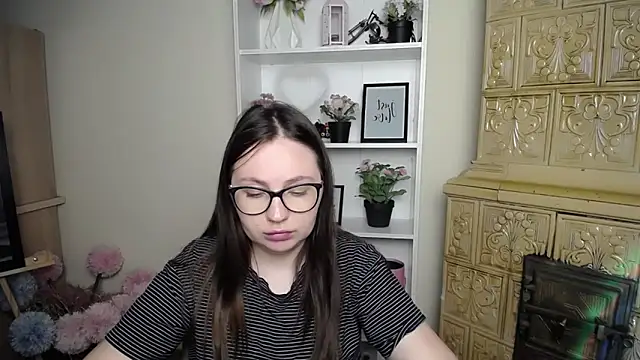 LiliaErmi online show from June 2026 06:59:01 AM