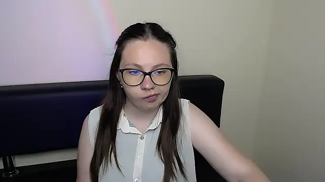 LiliaErmi online show from June 2026 06:23:02 AM