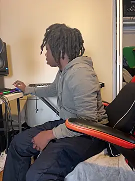 YourLittleBoyfriend online show from February 2026 04:05:02 PM