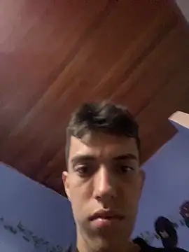 Juan Gomezz26 online show from April 2026 10:21:02 PM