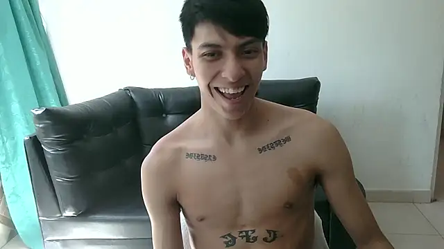 Snapshot of SebasT-sex chatting on May 2026 06:16:02 PM SebasT-sex online show from May 2026 06:16:02 PM
