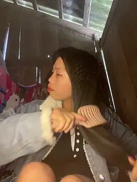 lux-su online show from March 2026 05:46:02 AM