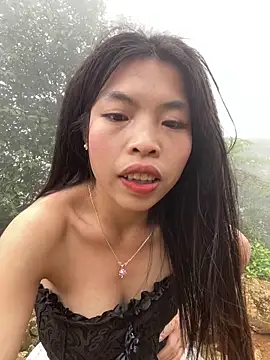 Snapshot of lux-su chatting on April 2026 02:51:02 AM lux-su online show from April 2026 02:51:02 AM