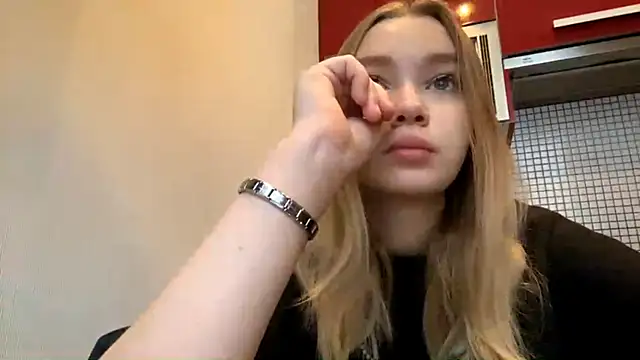 Snapshot of Leifuture chatting on February 2026 07:12:01 AM Leifuture online show from February 2026 07:12:01 AM