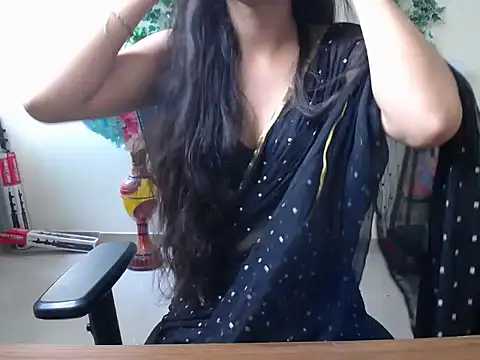 Snapshot of Shy_nivi chatting on June 2026 04:44:02 AM Shy nivi online show from June 2026 04:44:02 AM